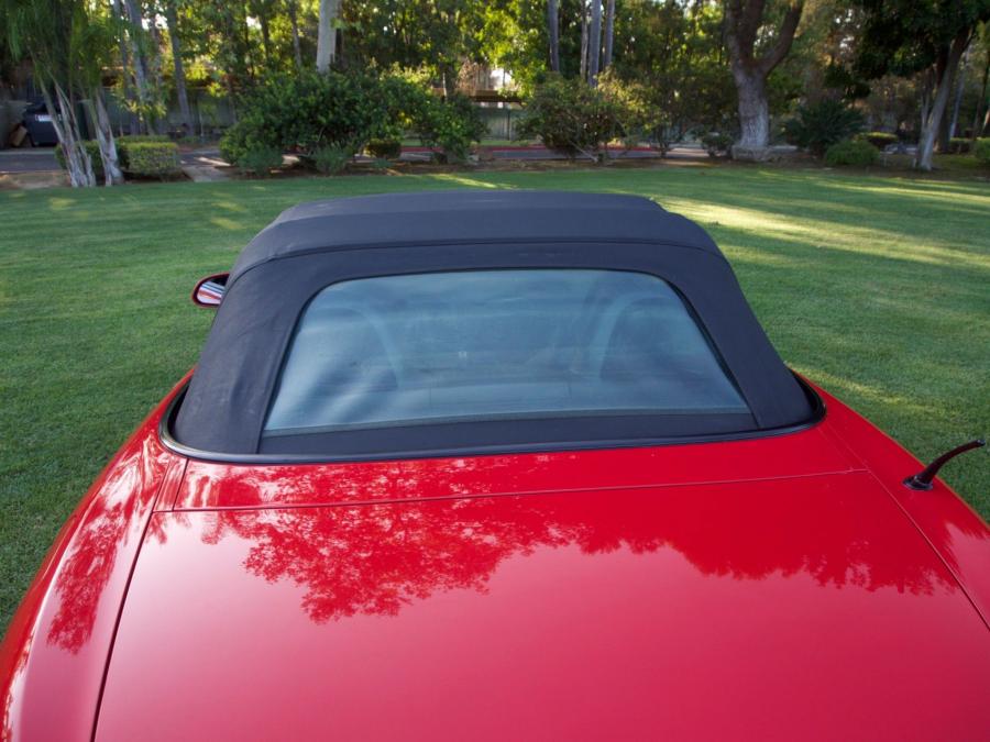 Детали экстерьера Honda S2000 (AP1) 2000 года  (фото 13 из 131)